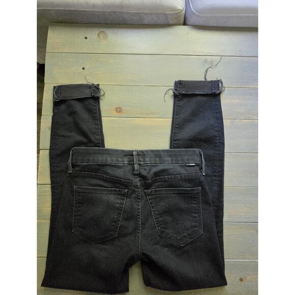 EUC Mother Denim Looker Ankle Fray - 24 waist - Picture 4 of 6